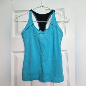 Nike Women's Blue Workout Top Size S (XS?)
